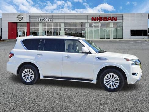 Certified 2024 Nissan Armada SV w/ Cargo Package AWD/4WD image 3
