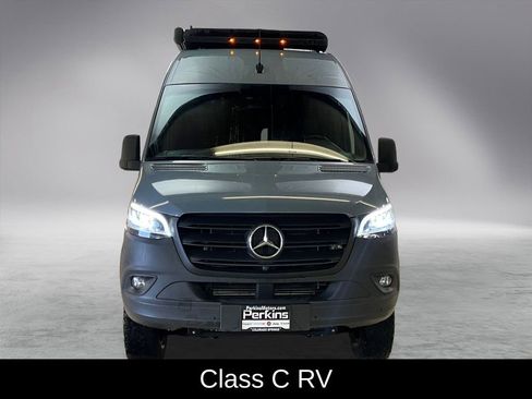 Used 2022 Mercedes-Benz Sprinter 2500 image 3