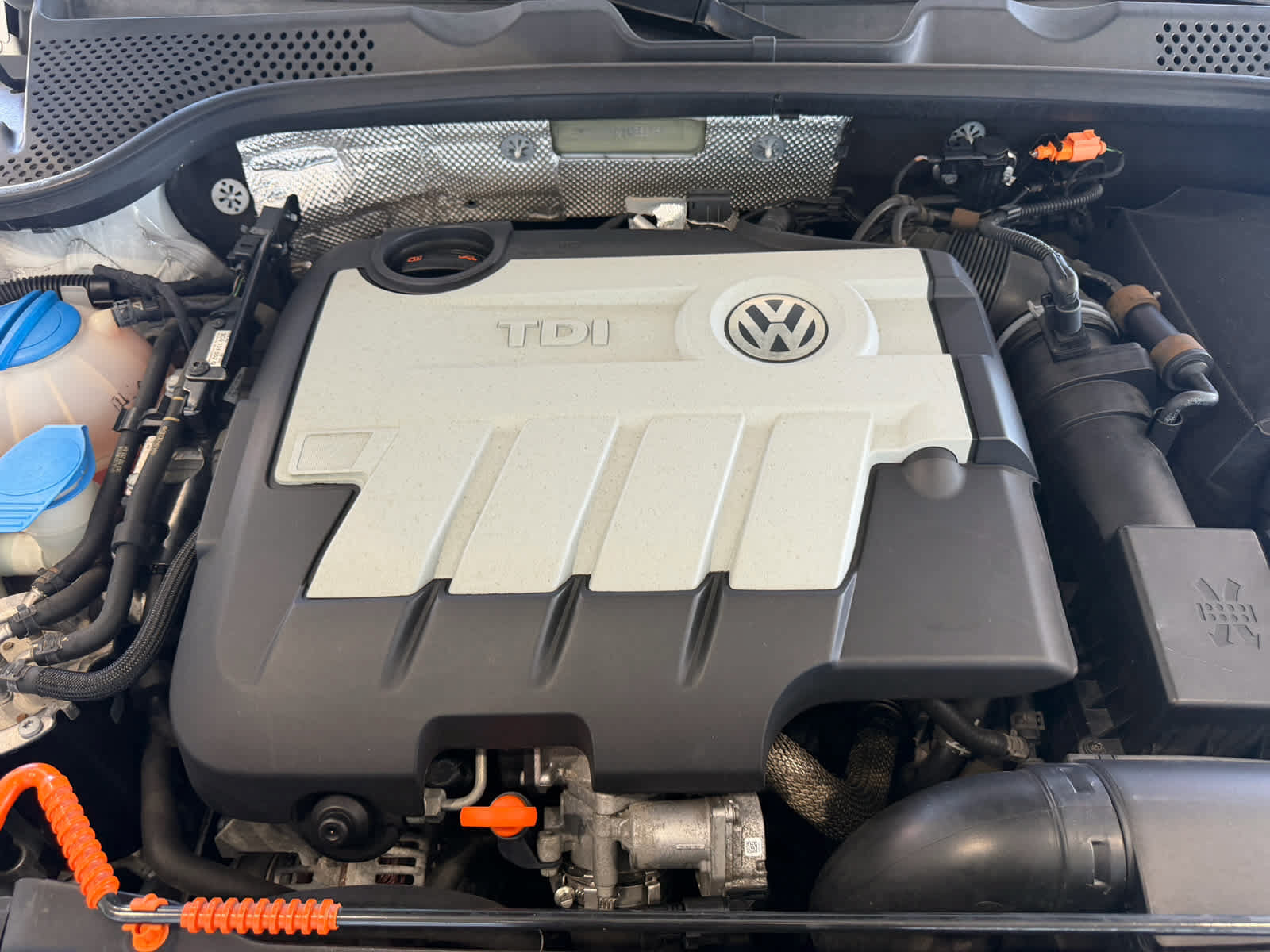 Used 2013 Volkswagen Beetle TDI FWD image 30