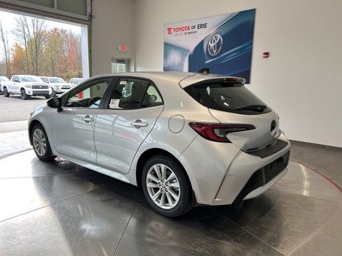 New 2026 Toyota Corolla SE image 4