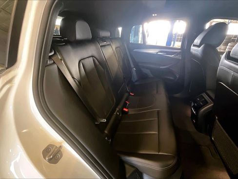 Certified 2024 BMW X4 xDrive30i w/ Premium Package image 18