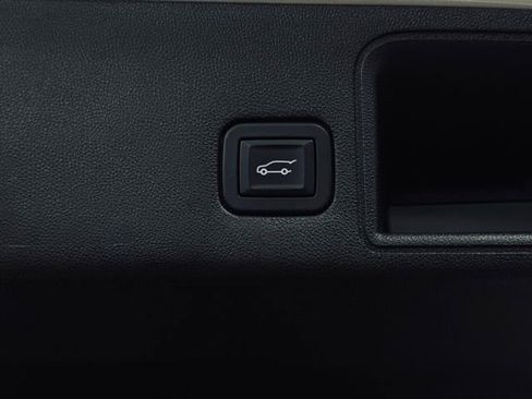 Used 2019 GMC Terrain SLT w/ Preferred Package image 12