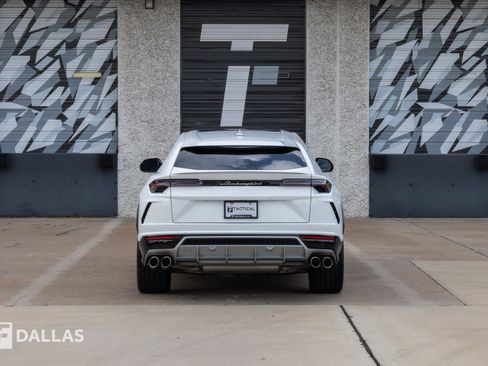 Used 2020 Lamborghini Urus image 12