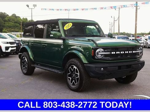 Used 2023 Ford Bronco Outer Banks AWD/4WD image 1