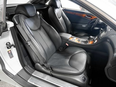 Used 2008 Mercedes-Benz SL 550 image 23