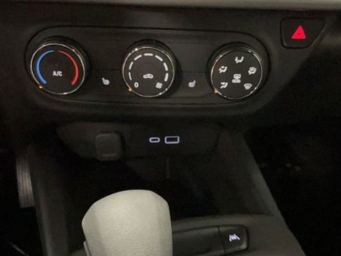 New 2026 Chevrolet Trax RS image 14