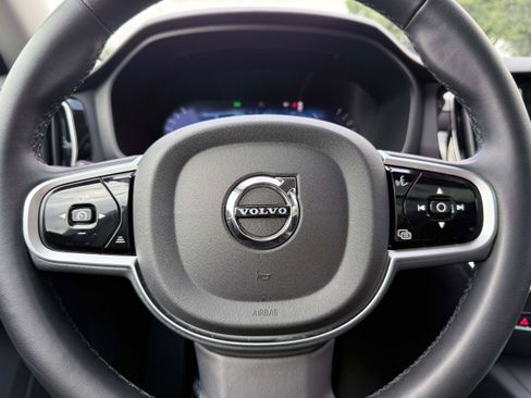 Certified 2025 Volvo V60 B5 Cross Country Plus AWD/4WD image 17