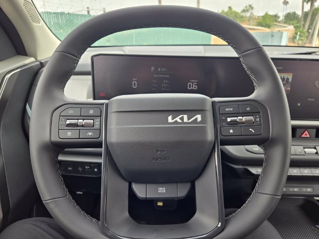 New 2027 Kia Seltos LX FWD image 18