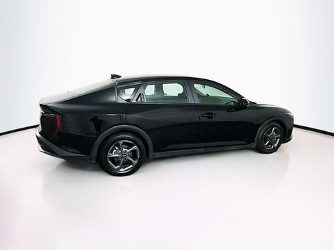 Used 2025 Kia K4 LXS image 10