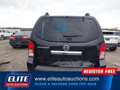 Used 2011 Nissan Pathfinder S w/ Protection Pkg image 31