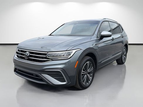 Used 2024 Volkswagen Tiguan Wolfsburg Edition FWD image 7