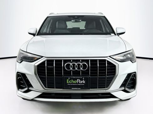Used 2019 Audi Q3 2.0T Premium AWD/4WD image 2