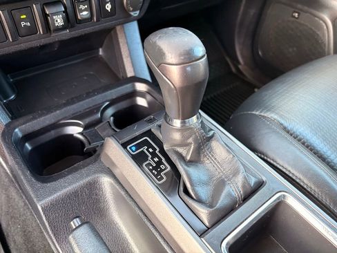 Used 2019 Toyota Tacoma TRD Off-Road image 20