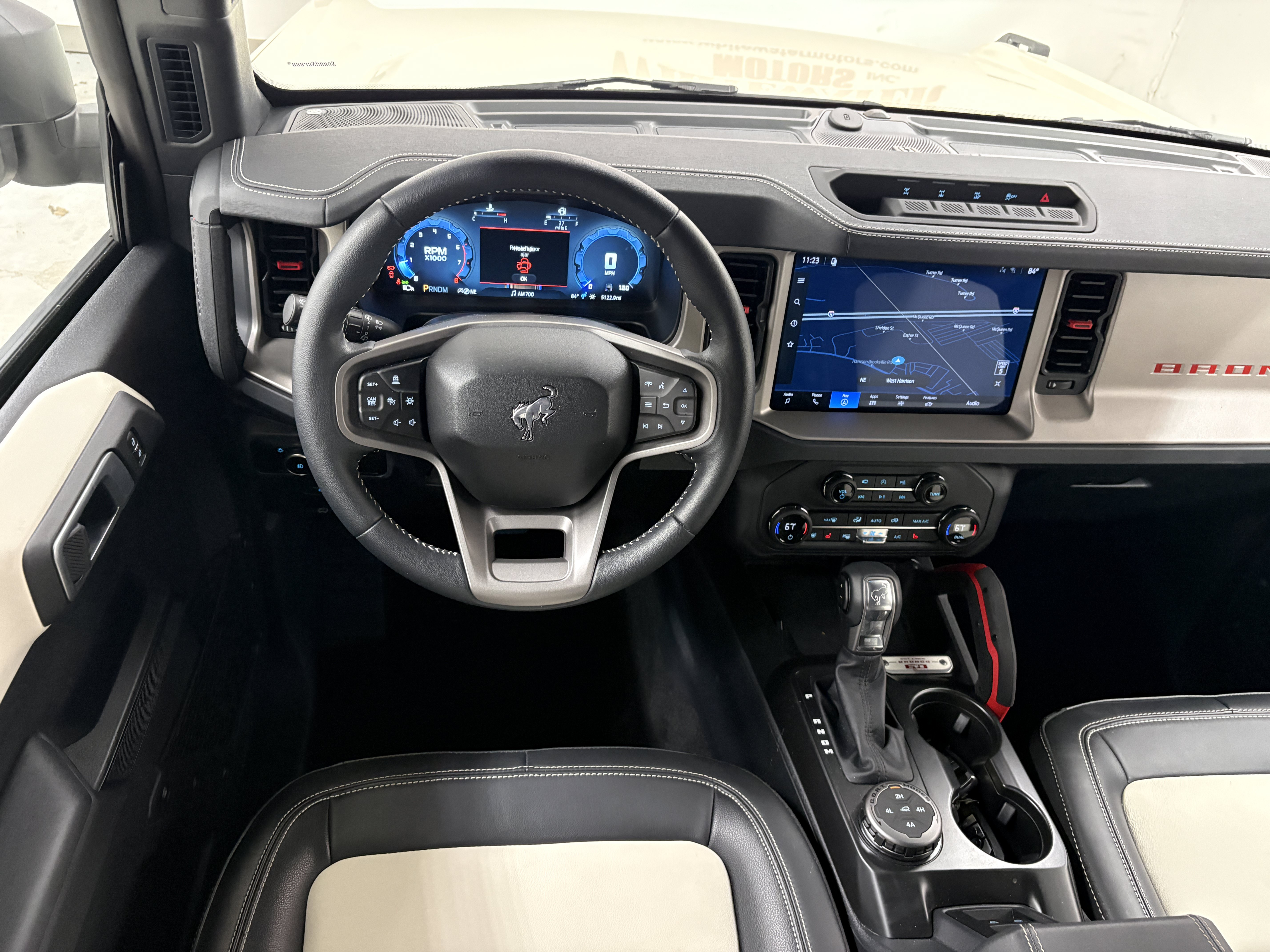 Used 2026 Ford Bronco Outer Banks w/ Sasquatch Package AWD/4WD image 10