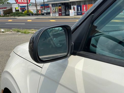 Used 2023 Kia Soul S FWD image 23