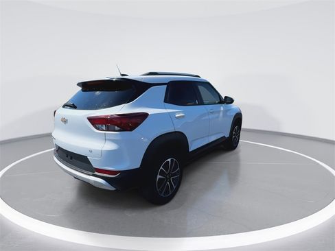 Used 2024 Chevrolet TrailBlazer LT image 8