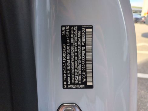 Certified 2025 Porsche 911 Carrera S image 29