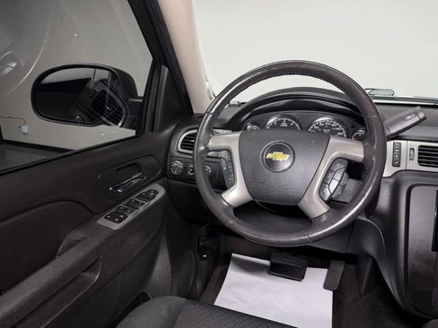 Used 2012 Chevrolet Avalanche LS AWD/4WD image 20