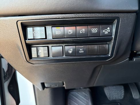 Used 2024 Toyota Sequoia Platinum image 12