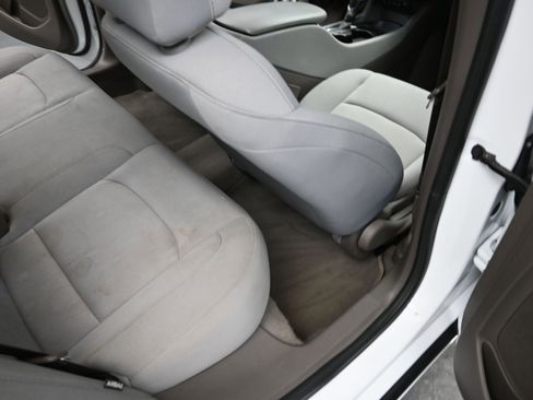 Used 2021 Chevrolet Malibu LS image 20