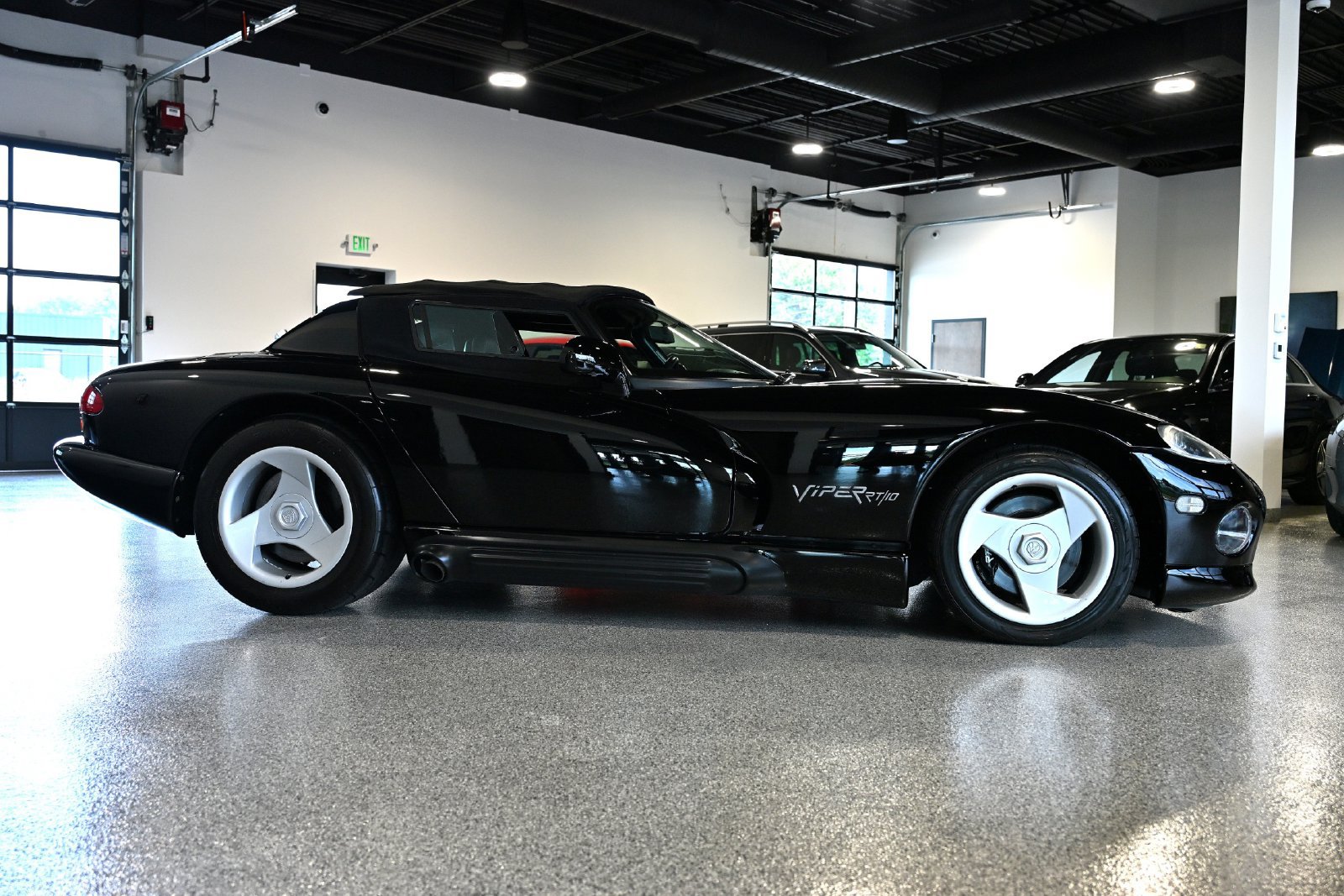 Used 1994 Dodge Viper RT/10 RWD image 5