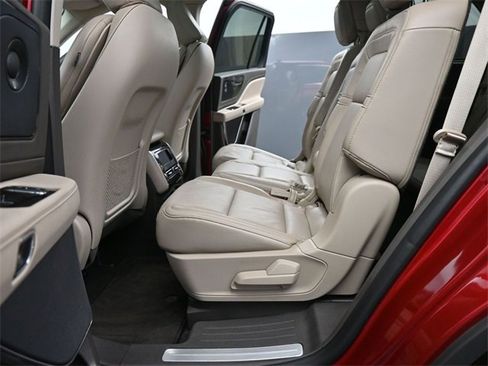 Used 2021 Lincoln Aviator Reserve w/ Equipment Group 201A image 13