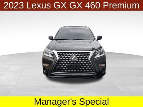Used 2023 Lexus GX 460 Premium image 2