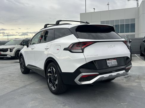 Certified 2024 Kia Sportage SX image 4