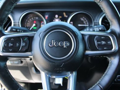 Used 2021 Jeep Wrangler Unlimited Sahara w/ Cold Weather Group AWD/4WD image 17