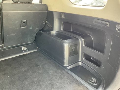 Used 2013 Toyota 4Runner SR5 image 12