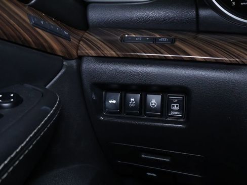 Used 2017 Nissan Maxima Platinum w/ Interior Lighting Package image 25