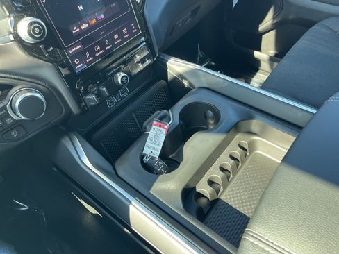 New 2026 RAM 1500 Big Horn AWD/4WD image 19