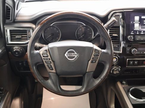 Used 2021 Nissan Titan Platinum Reserve w/ Moonroof Package image 15