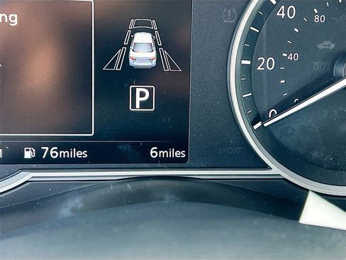 New 2025 Nissan Versa SR image 11