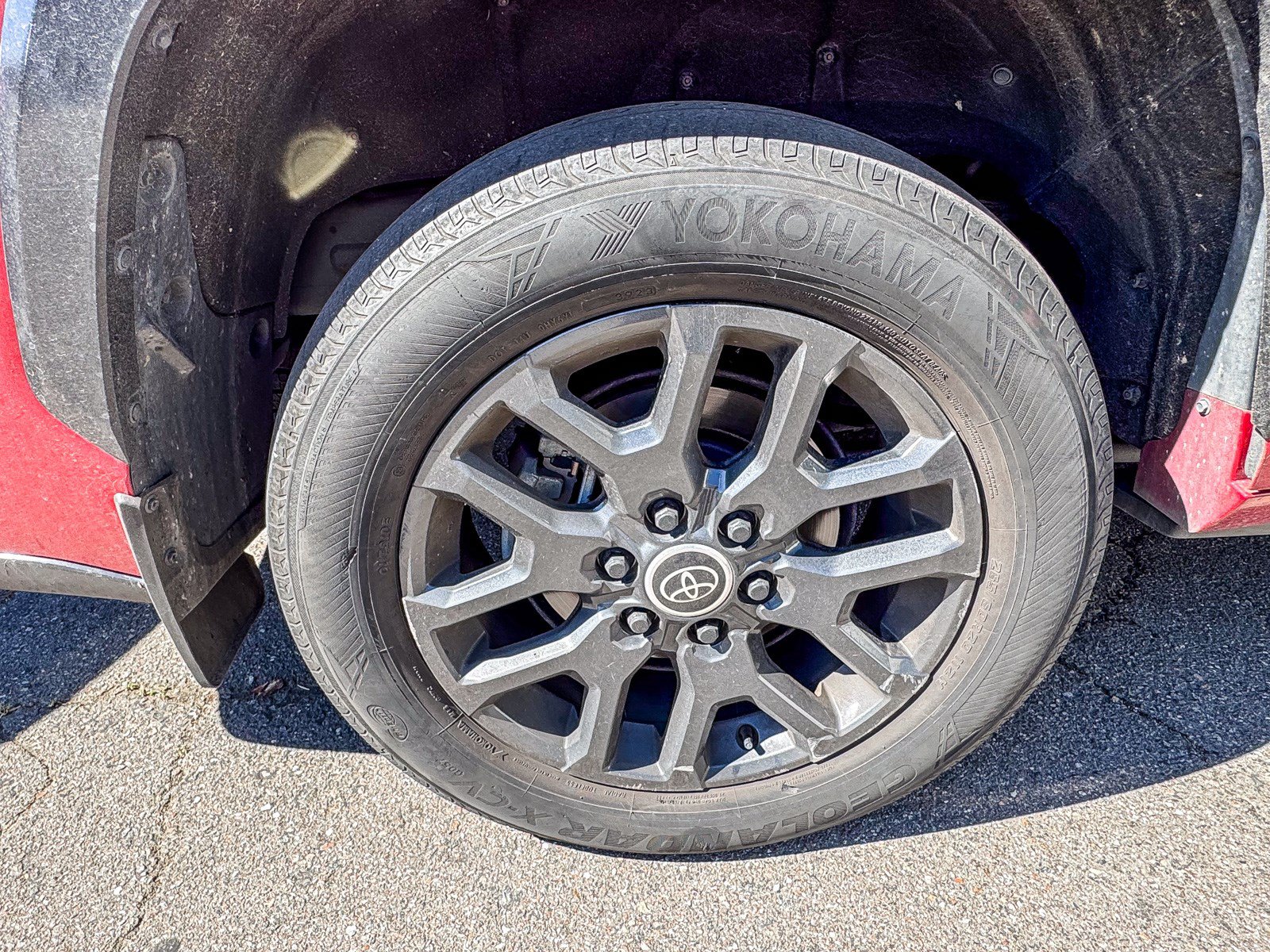 Used 2024 Toyota Sequoia Platinum AWD/4WD image 11
