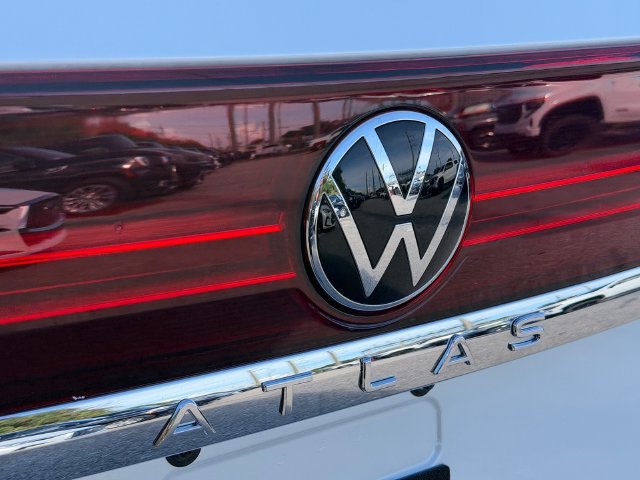 Certified 2026 Volkswagen Atlas SE FWD image 14