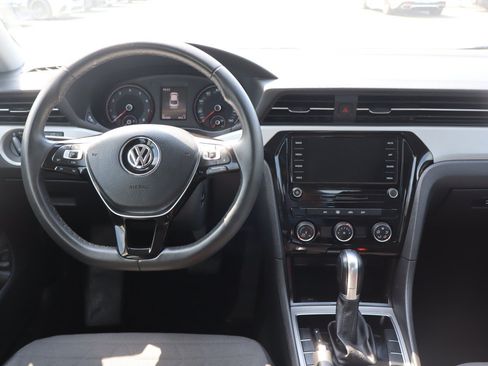 Used 2021 Volkswagen Passat 2.0T S FWD image 12