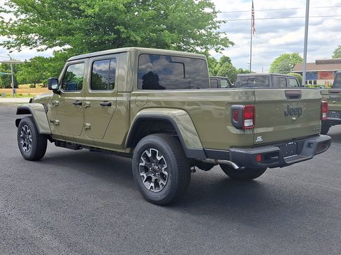 Used 2026 Jeep Gladiator Sport AWD/4WD image 4