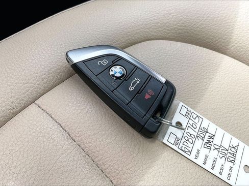 Used 2016 BMW X1 xDrive28i AWD/4WD image 11