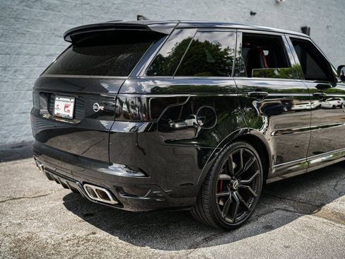 Used 2019 Land Rover Range Rover Sport SVR image 13