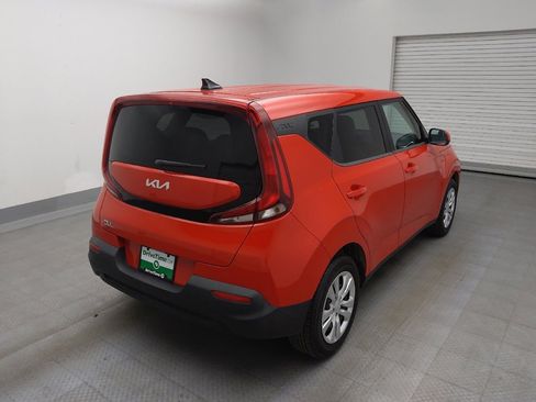 Used 2022 Kia Soul LX image 9