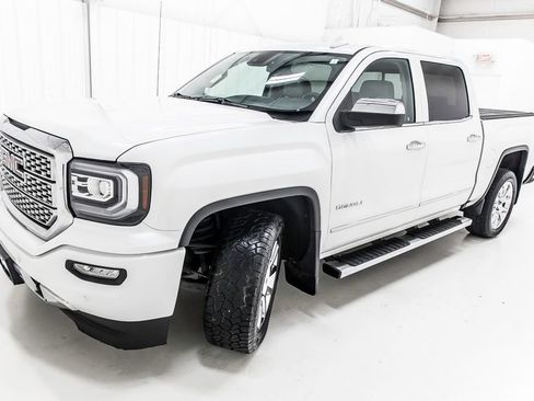 Used 2017 GMC Sierra 1500 Denali AWD/4WD image 2