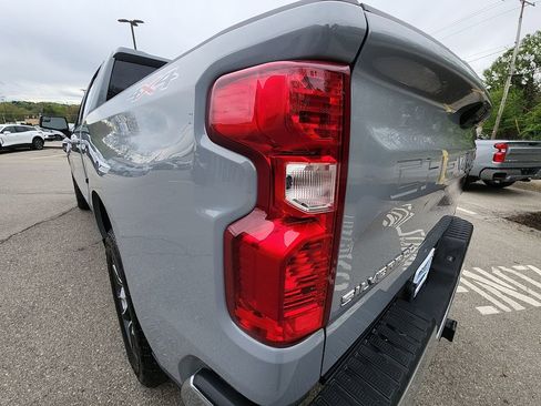 Used 2024 Chevrolet Silverado 1500 LT AWD/4WD image 30