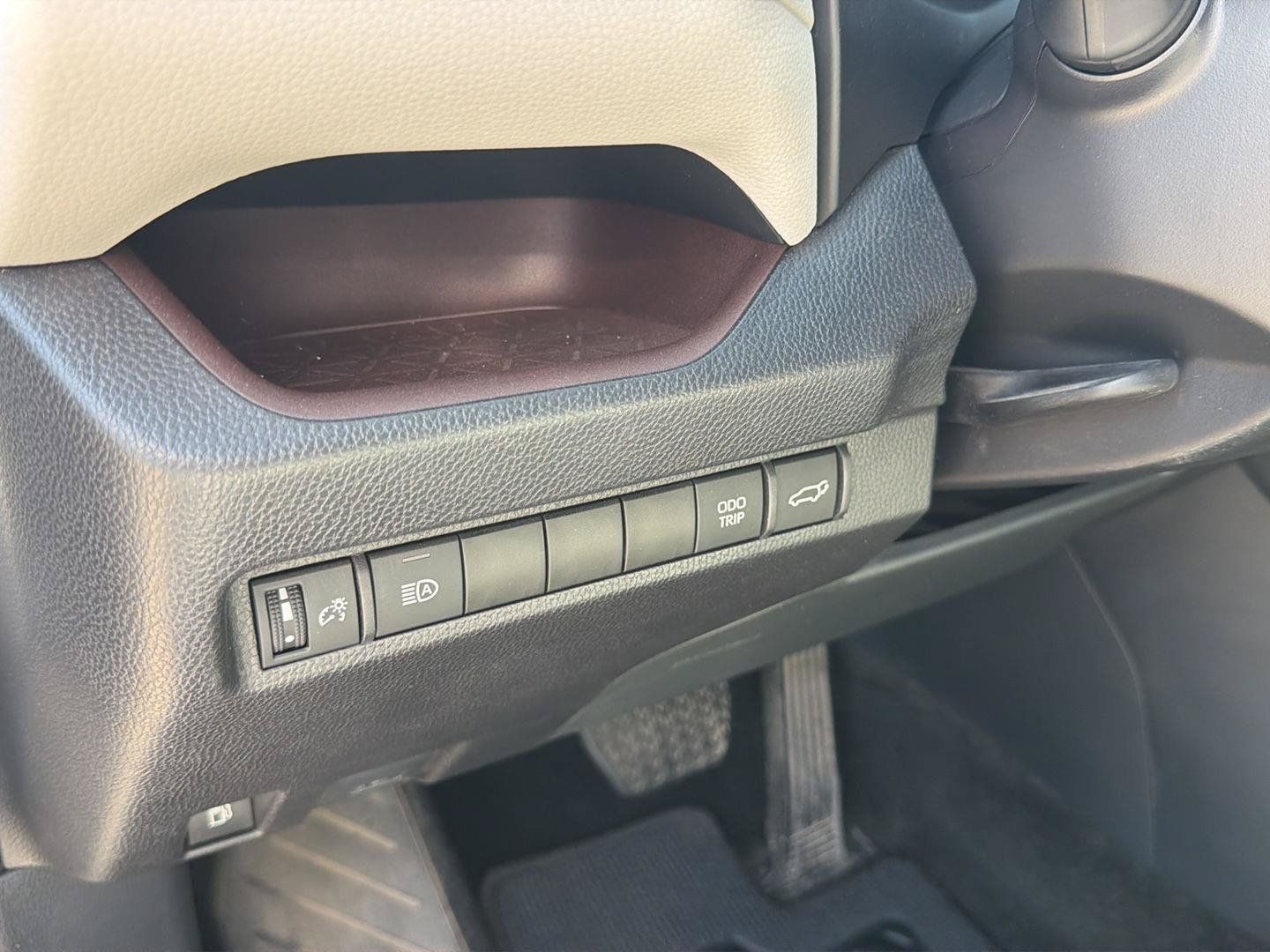 Certified 2024 Toyota RAV4 Limited AWD/4WD image 23