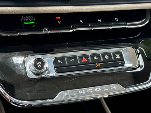 Used 2025 Lincoln Corsair FWD image 22