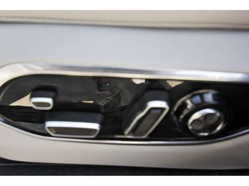Used 2023 Jeep Grand Cherokee L Overland w/ Advanced Protech Group III AWD/4WD image 28