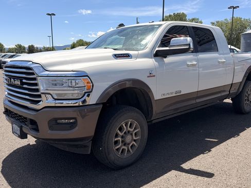 Used 2019 RAM 2500 Limited AWD/4WD image 3