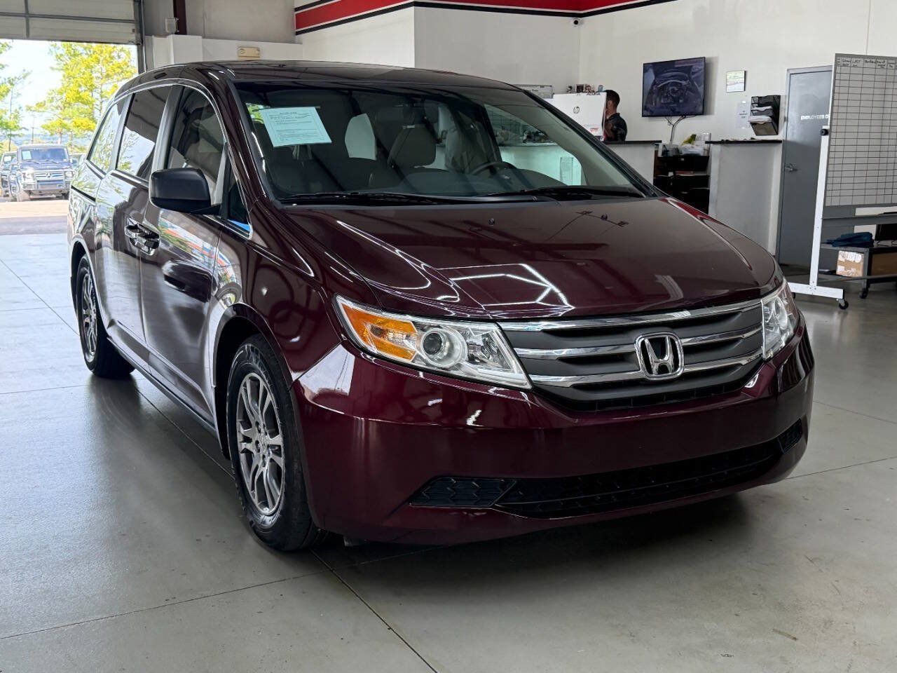 Used 2011 Honda Odyssey EX-L image 1