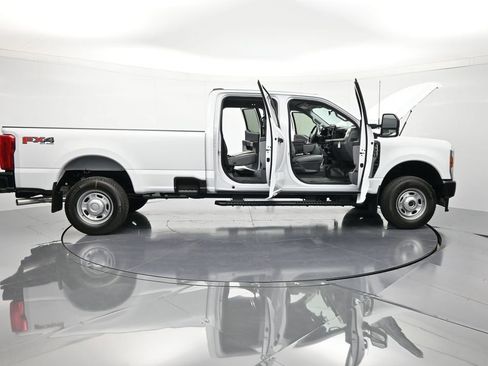 New 2026 Ford F350 4x4 Crew Cab Super Duty image 47