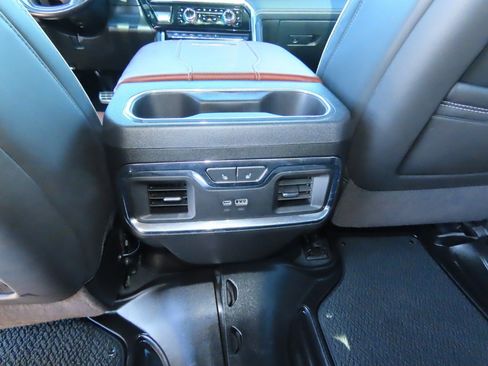 Used 2024 GMC Sierra 3500 Denali Ultimate image 20